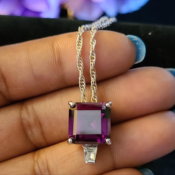 Vintage 6Ct Princess Cut Pendant on a 20 in Silver Rope💜 - Picture 4 of 7